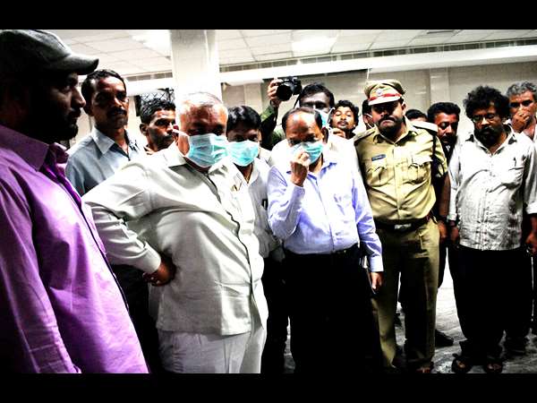 డ్రైవర్ నిర్లక్ష్యమే కారణం డ్రైవర్ నిర్లక్ష్యమే కారణం