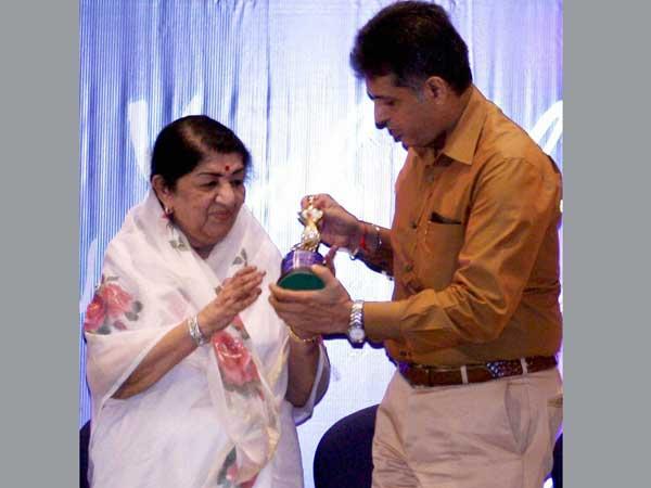 మనీష్ తివారీ