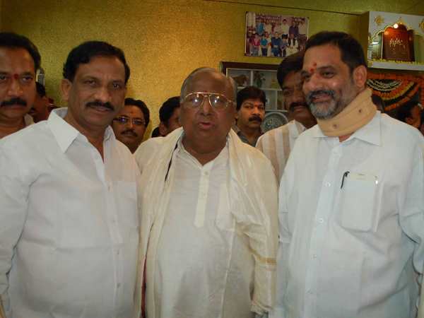 విహెచ్ ఇంట్లో నోము 7
