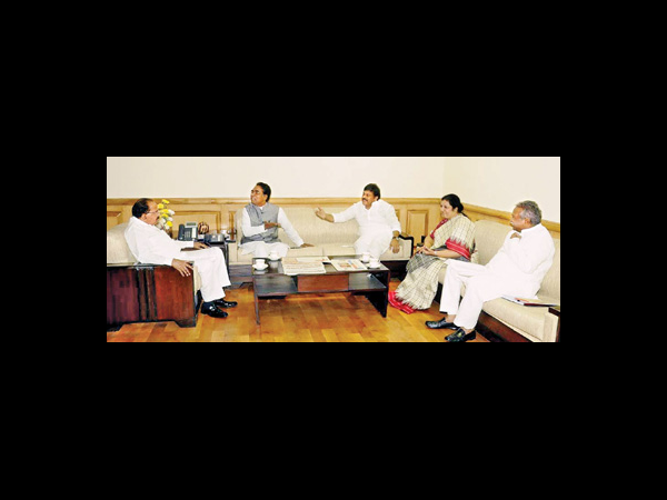 చిదంబరంతో