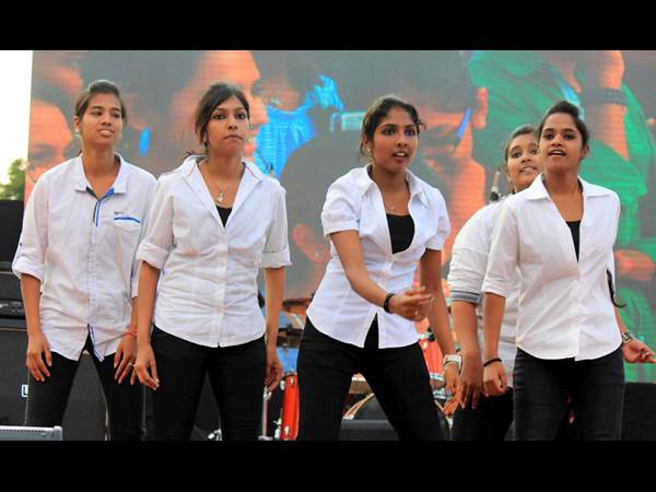వెస్లీ 12