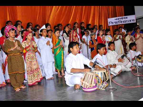 ఎగ్జిబిషన్ 12