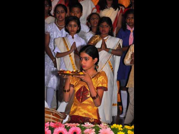 ఎగ్జిబిషన్ 13