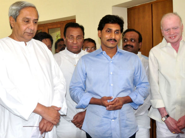 YS Jagan meets national leaders on Telangana issue