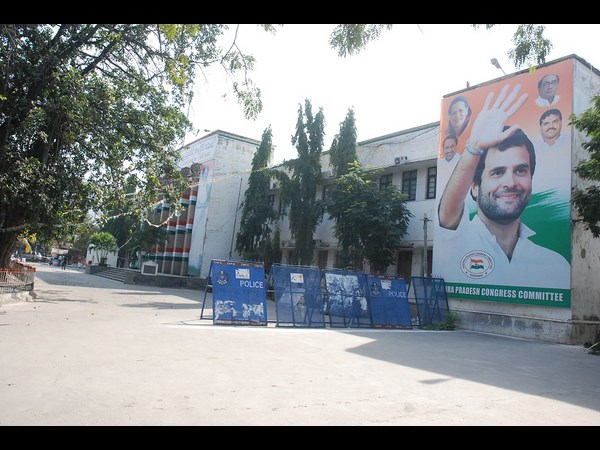 రాహుల్ ఏకాకి!