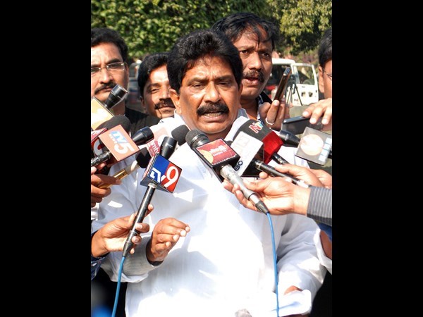 సబ్బం హరి గర్జన