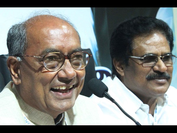 నవ్వుతూనే...