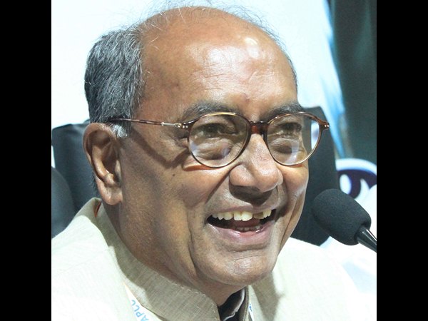 తెలంగాణపై వ్యూహాత్మకంగా..