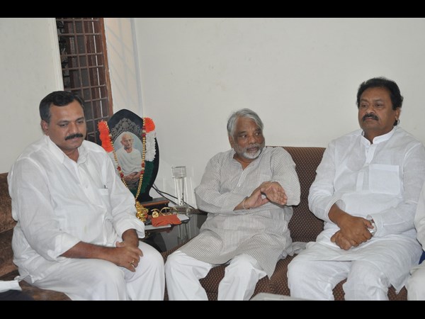 షబ్బీర్ అలీ పరామర్శ..
