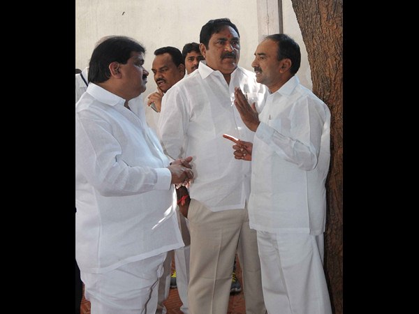 ఈటెల, కెకె