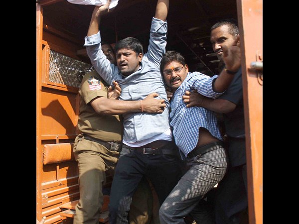 ఆందోళన 2