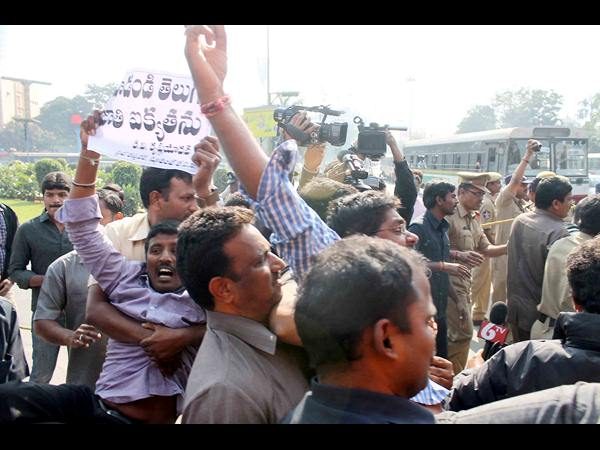 ఆందోళన 5