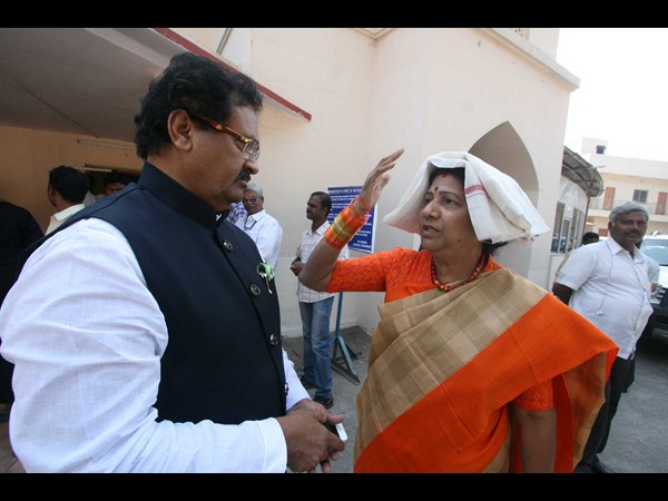 నన్నపనేని, షబ్బీర్