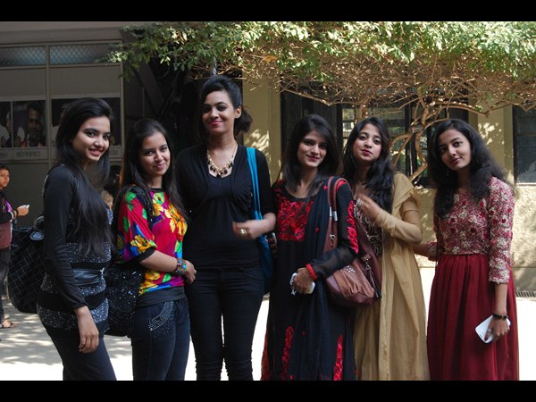 వేడుకలకు సిద్ధం