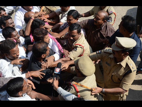 ముఖ్యమంత్రి 4