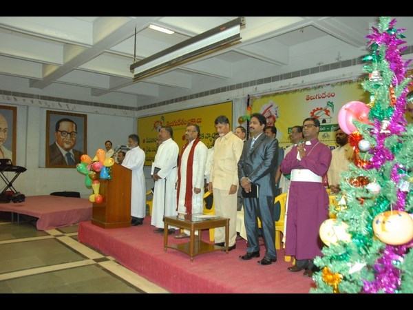 క్రిస్మస్ వేడుకల్లో బాబు 1