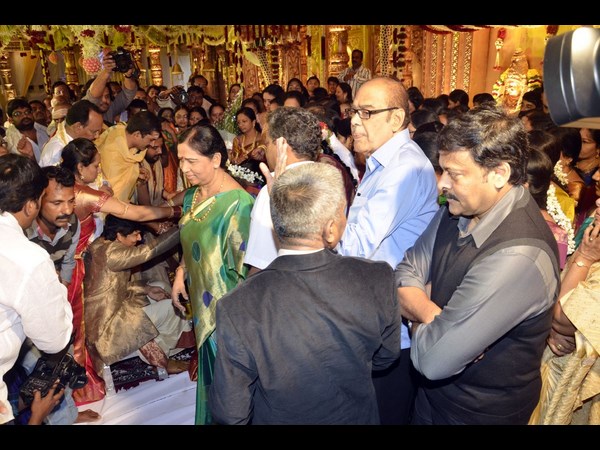 చిరు, రామానాయుడు
