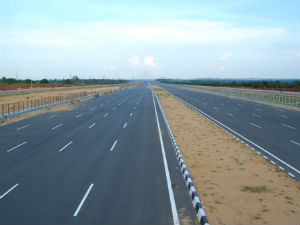 Five killed in Hyderabad road accident Five killed in Hyderabad road accident