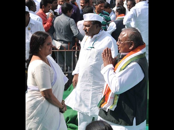 గంగా భవానికి విహెచ్ నమస్తే..