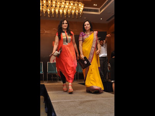 గుజరాతీ 8