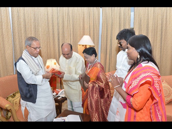 రాష్ట్రపతితో పి. శంకరరావు భేటీ..