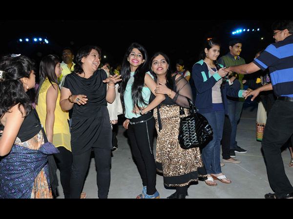 హైటెక్స్ 12