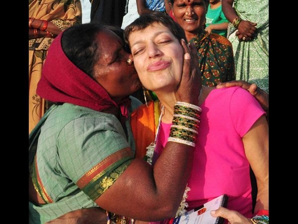 ఇలా ముద్దు పెట్టారు..