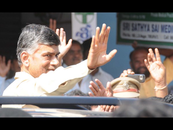 పరీక్షల్లో చూపించేవారట..