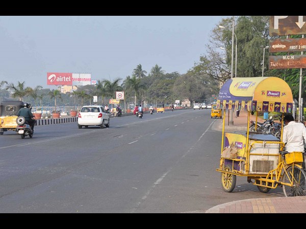 ముఖ్యమైన కూడళ్లు కూడా.. ముఖ్యమైన కూడళ్లు కూడా..