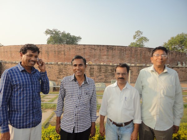 అమరావతిలో ఇలా.. అమరావతిలో ఇలా..