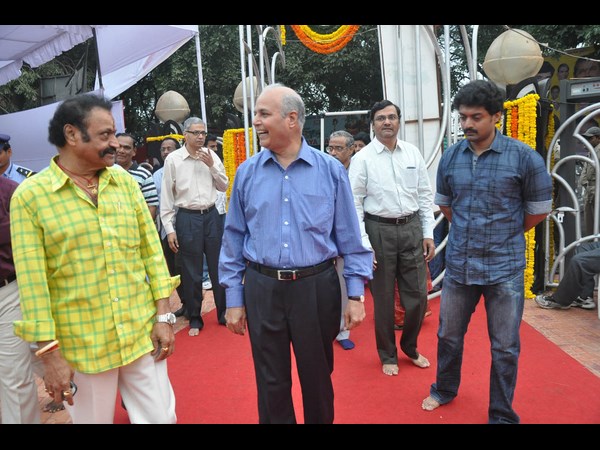 సోదరుడితో కలిసి హరకృష్ణ