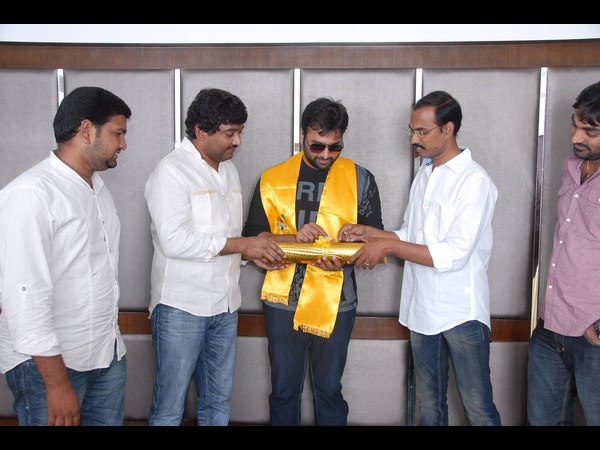 రాజకీయాల్లోకి నారా రోహిత్ 3