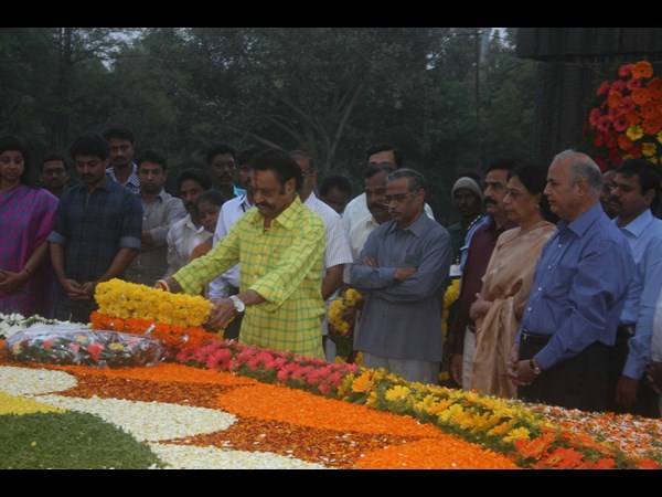 హరికృష్ణ ఇలా...