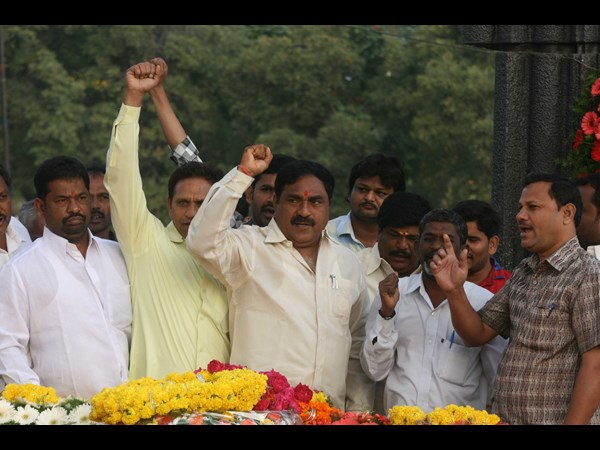 టిటిడిపి నేత ఎర్రబెల్లి 