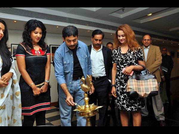 మెట్రో రైలు ఫొటోలు 