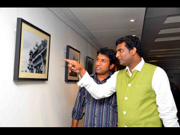 మెట్రో రైలు ఫొటోలు 