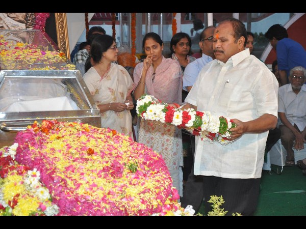 మంత్రి కన్నా లక్ష్మినారాయణ..