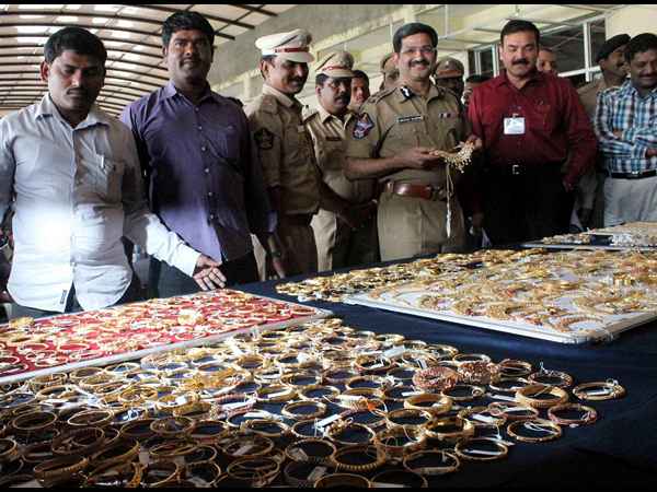 తనిష్క్ 