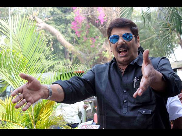 ఆదాలపై ఆనం వివేకా ఇలా.. ఆదాలపై ఆనం వివేకా ఇలా..