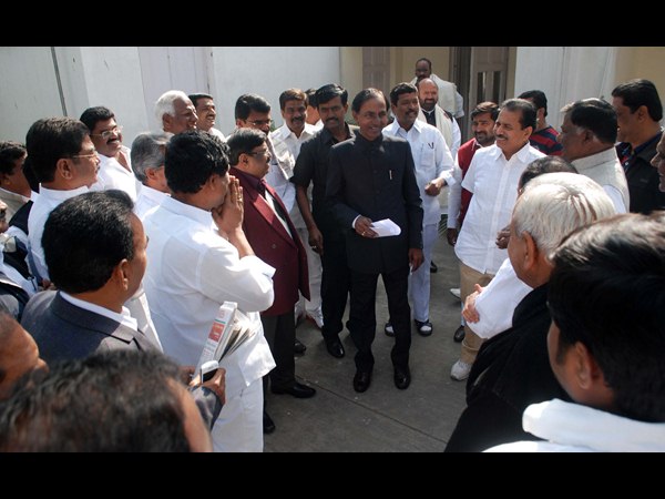 కెసిఆర్ ఢిల్లీ షో 