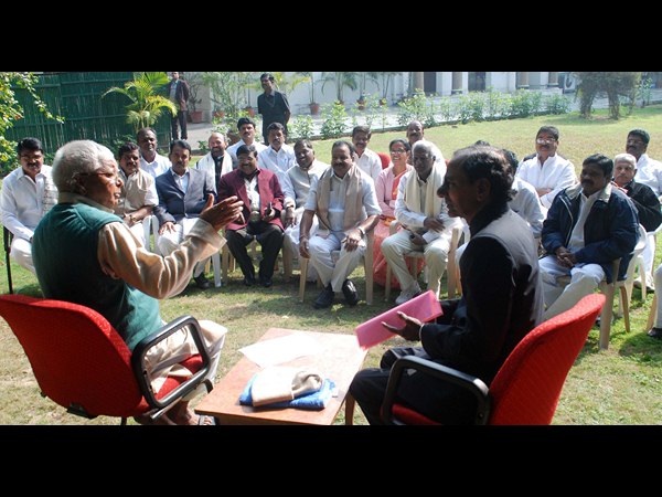 కెసిఆర్ ఢిల్లీ షో 