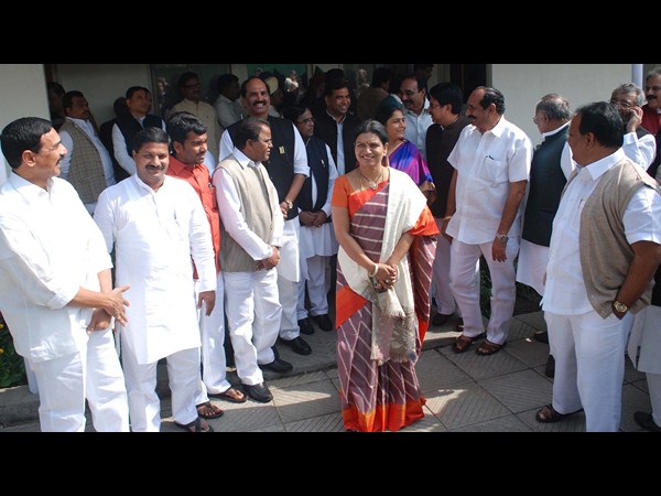 తెలంగాణ నేతలు