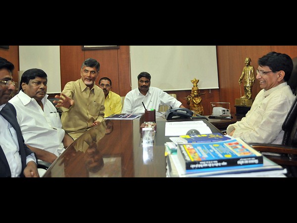 జాతీయ స్థాయి నాయకులతో...