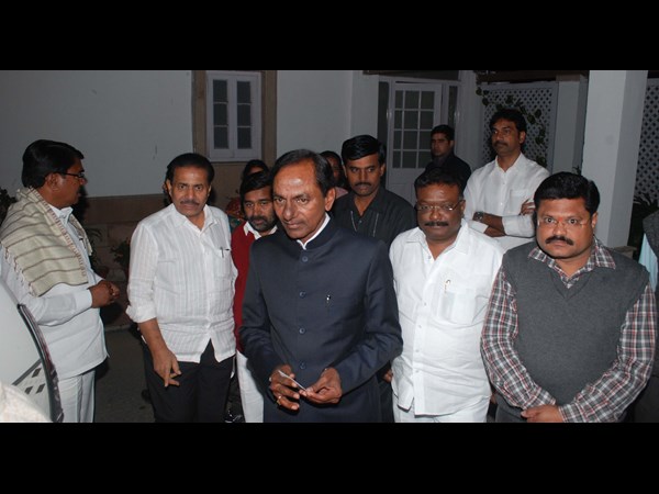 కెసిఆర్ 2