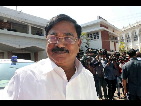 జగన్పై వ్యాఖ్యలు జగన్పై వ్యాఖ్యలు