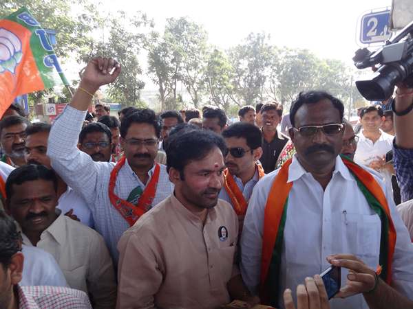 ఐటి ఉద్యోగులతో కిషన్ రెడ్డి