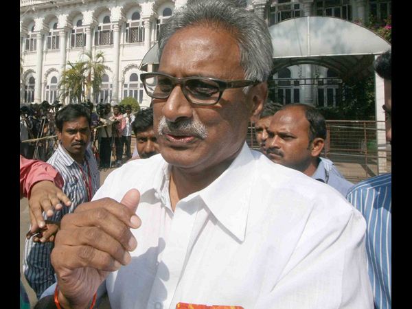 దగ్గుబాటి తిరస్కరణ ఓటు..