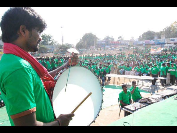 సమైక్య డప్పు..