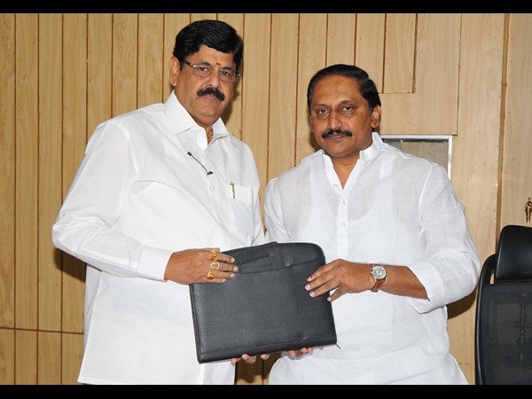 ఆనం 2