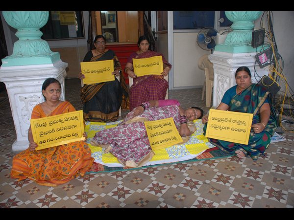 నన్నపనేని 